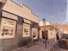 レトロモードで撮影してみたらちょっと昔っぽい雰囲気になりました。