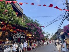 そぞろ歩く。