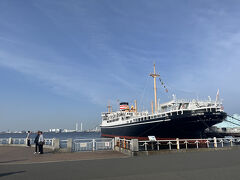 山下公園の東端に係留されている氷川丸。