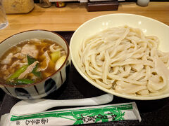 銘打たれてはいませんが、この豪麵はまさに武蔵野うどん。強すぎるコシにハマります。お店を出るころには行列ができていました