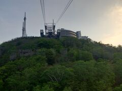もうすぐ終点。函館山の頂上です。