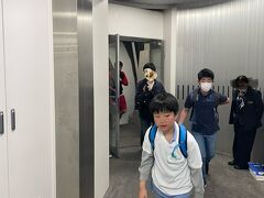 21:40 日本に到着です。