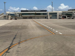 新石垣空港。

石垣-那覇は、ソラシドエアに初搭乗します。