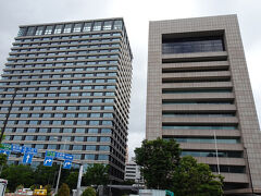 KKRホテル東京　右の上層階がホテル