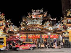バスに乗って夜市へ移動

このお寺は夜市入口にある松山慈祐宮です