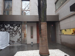 5分くらい歩いて六花亭本店に到着。