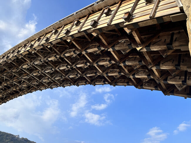 作った時代を考えると”すごいな～”と感じながら下から見ました。