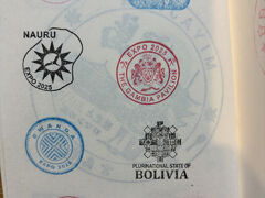 混んでる国のスタンプは　パスして　並ばなくていい国だけにしました