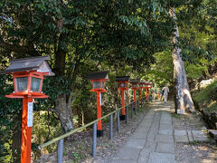 ホテルをチェックアウトして鞍馬寺に行きました
