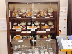 お昼ご飯はトンカツ。
下手なげんかつぎですが。
担げるものが何でも