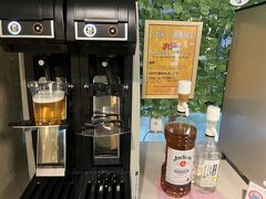 ホテルで車で来ていた両親と合流、
ウエルカムドリンクのビール(金麦でした)で癒やされます。