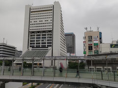 中野駅で乗り鉄終了　朝６時に改札より入り、16時に改札を出ようとしたので、自動改札はすんなり開かず、窓口側を通りました