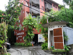 朝食をとりにホテル「アムナヤ・リゾート・クタ」にあるレストラン「スクン」に来ました。

宿泊しているホテルからGrabBike（バイクタクシー）で約10分。
料金はIDR6,200（63円）。