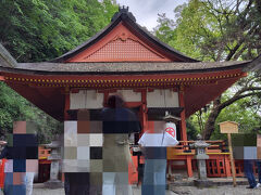 早々にゴールしていた上の子からは「遅すぎるよ」なんて言われながら、参拝。
なんかもう、正直ここら辺の記憶ありません(^^;
金刀比羅本教の教祖である厳魂彦命が祀られているそうです。
