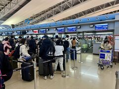 今回は中国東方航空で武漢、昆明、ダッカまで行き、ダッカからはインドのLCCであるIndiGo航空でインドデリーへ向かいます