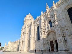 朝日に輝くジェロニモス修道院