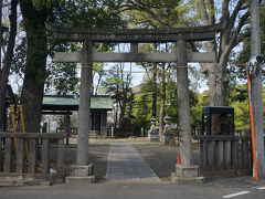 ●小杉神社＠等々力緑地界隈

駅から歩いて、等々力緑地を目指しました。
緑地のすぐそばの「小杉神社」です。
