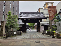 三条駅からてくてく歩いて約10分
本能寺到着