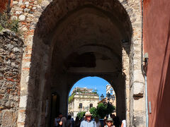 Porta di Mezzo（メッゾ門）