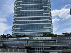 岐阜市内へ戻ってきました。立派な
市役所