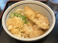 午前中は品川で別件があったんで、取引先近くの行列のできるうどん屋さんでランチ。
讃岐の麺と出汁で美味しゅうございました(*^_^*)