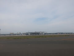 予定時間よりも少し早く名古屋・セントレア空港に到着しました