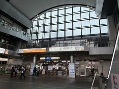 高松駅到着。さくっとロッカーに荷物を預けて。