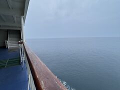 しばらくして新潟港に入港し新潟駅までバスで移動しました
(下船から新潟駅まで写真を撮っていませんでした…)

小樽港と同じく下船からバスの時間までけっこう待ちました
新潟港内の売店やカフェは営業していますがあまり時間をつぶせる感じではなかったです