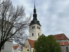 旧市街へ向かいます。