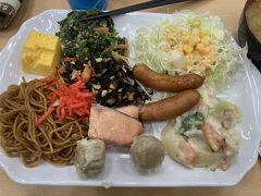 おはようございます！

昨日はモノレール最終にてホテルに到着。
朝ごはん、とてもおいしかったです。