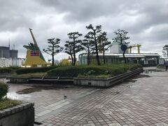 浜松町で集合し、竹芝桟橋まで歩く