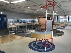 そのまま歩いてミナトリエという臨海副都心に特化した
無料の展示展望施設に行く