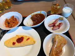 朝食ビュッフェ