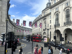 道中、ピカデリーサーカスなど車窓からの風景も楽しめました。　