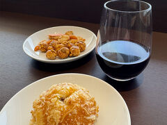 関西方面へ行くときは新幹線の方が楽なんだけど
ただ単に飛行機乗りたい、空港に行きたいという
子供みたいな理由で飛行機となりましたw
新幹線よりは少し安く行けたかな。