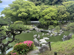 城址公園（徳島中央公園）の中にある庭園。
江戸時代初期に造られたもので、国の名勝に指定されています。