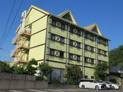 ちょっと山小屋風のホテルなはり