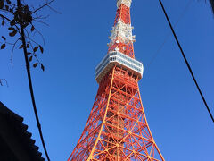先日、地下鉄の連絡通路を歩いている時に、ラックにあった冊子を何気なく入手。
新札発行を記念した、港区の謎解きイベントで使用するものでした。
クリアのために麻布十番を経由して、そこから徒歩で東京タワーへ。
