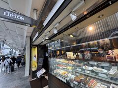 お腹は空いてないけど気になっていたリプトンのカフェへ