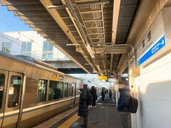 6/6(金)、有給休暇を取って万博へGo!　

JR琵琶湖線沿線のお気に入りの予約制駐車場、タイムズBに停めて、篠原駅から出発です。　快速と途中駅で新快速に乗り換えた場合とで到着が7分しか変わらなかったので、ゆっくり快速でそのまま大阪駅へ～。