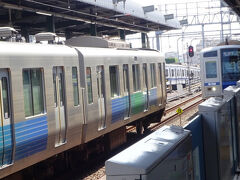 練馬駅。山手線で池袋、そこからメトロで練馬、乗り換えて石神井公園駅と向かう。