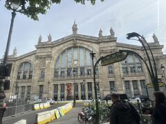 徒歩12分ぐらいでパリ北駅に到着。
もっとゆっくり写真でも撮りながら行きたかった。