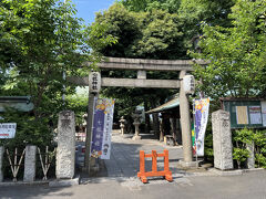 ２社目は七社神社です。平塚神社より途中滝野川公園を横切り歩いて15分くらいです。