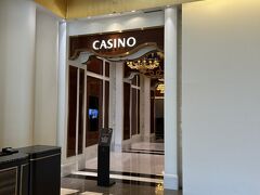 客室に戻るとばたんきゅーでした。
2時間くらい寝た後、この旅妻の1番の楽しみだったカジノへ。

最初ゲームの始め方に？でしたが、ルーレットを電子台でかけるところを見つけて勝負開始(ルーレットを回すのは前でリアルに回していて、賭けるところが電子になっている感じです。リアルな台は開いていませんでした)

カジノはこれで3度目ですが、初めて勝ちました！
8000円元手で、最後25000円で終了(妻がすっからかんになったタイミング)


釜山2日目は甘川文化村の観光後、カンジャンケジャンとフグなどのグルメ、スパとカジノのリゾートと釜山を大満喫してしまいました！
3日目はちょっと観光して帰るだけ！