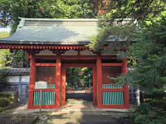 随身門から入ります