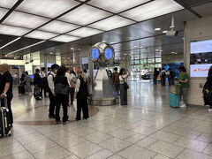 名古屋駅　銀の時計

私の学生の頃は壁画前と呼んでいた
