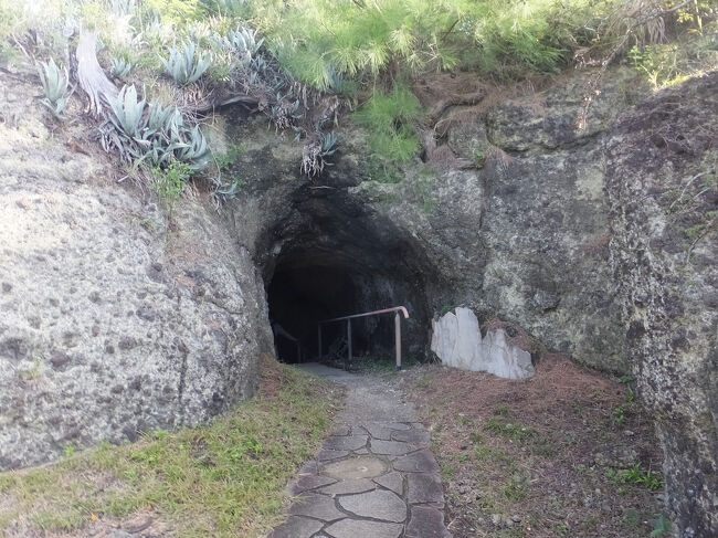 とするとトンネルは弾薬庫かな。