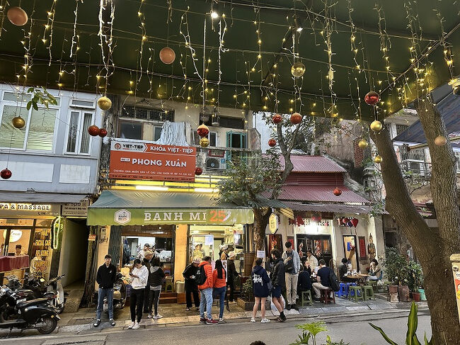 ◎バインミー25<br />ここのバインミーがおいしいと聞いてやってきました。