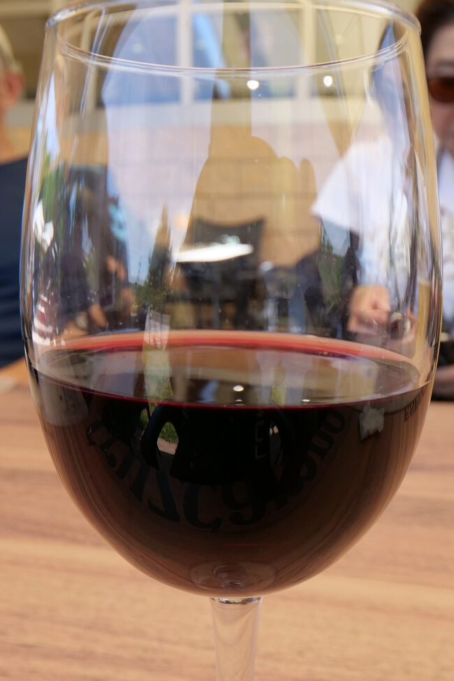 赤ワインは必ず