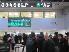 10:14
サンツ駅高速鉄道乗り場